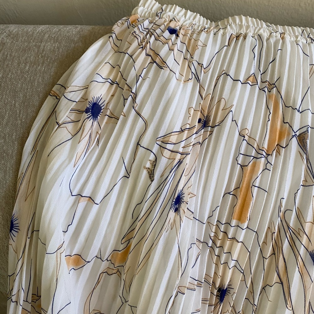 Club Monaco Pleated Floral Maxi Skirt Sz 4